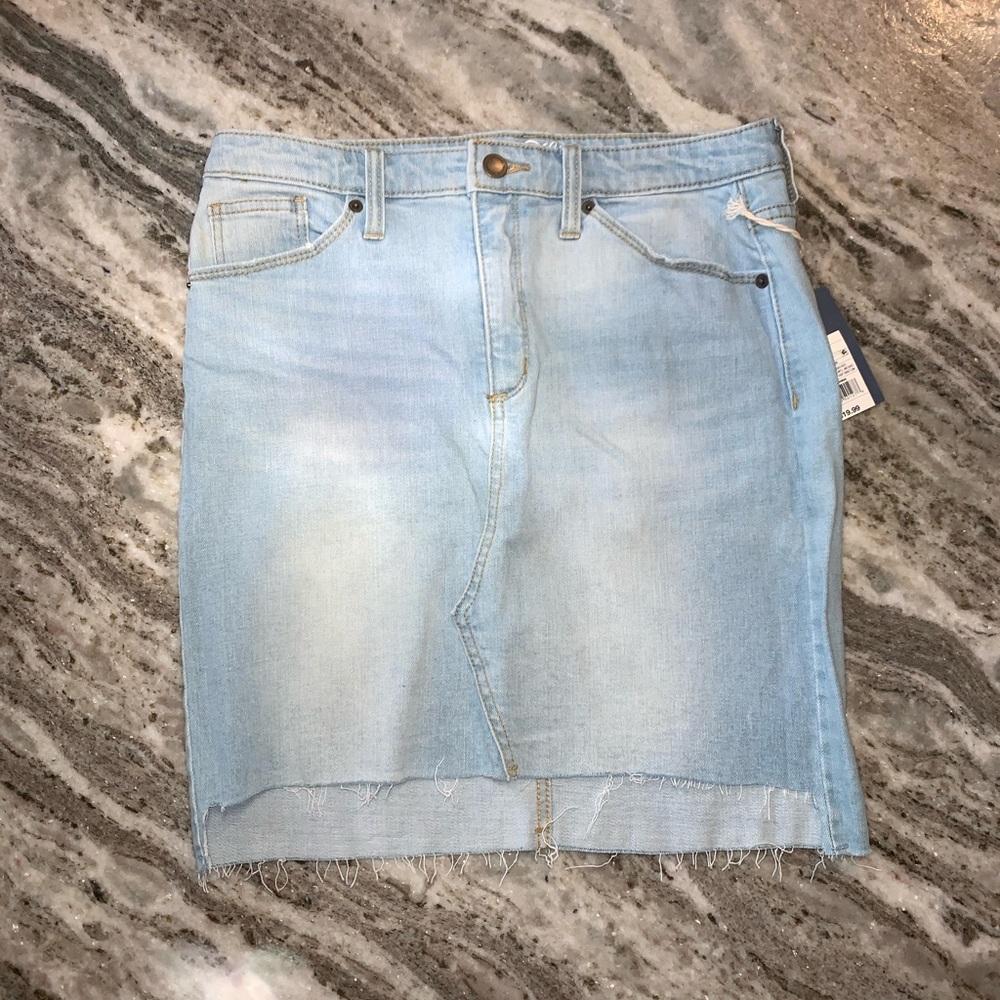 UNIVERSAL THREAD Jean Skirt